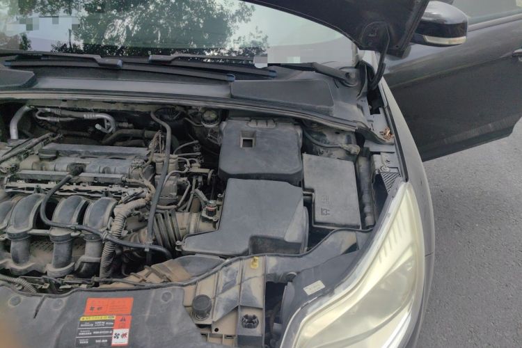 Used Ford Focus 2012 Sedan 1.6L Automatic Comfort Model Engine Bay Left