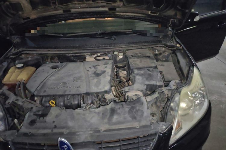 Used Ford Focus 2012 Sedan Classic 1.8L Automatic Base Model Engine Bay Left