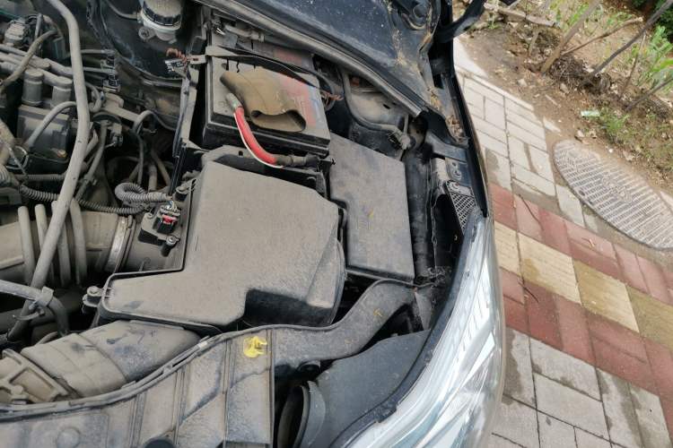 Used Ford Focus 2012 Sedan 1.6L Automatic Comfort Model Engine Bay Left