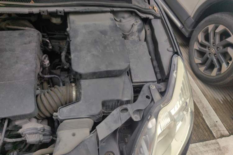 Used Ford Focus 2012 Sedan Classic 1.8L Automatic Base Model Engine Bay Left