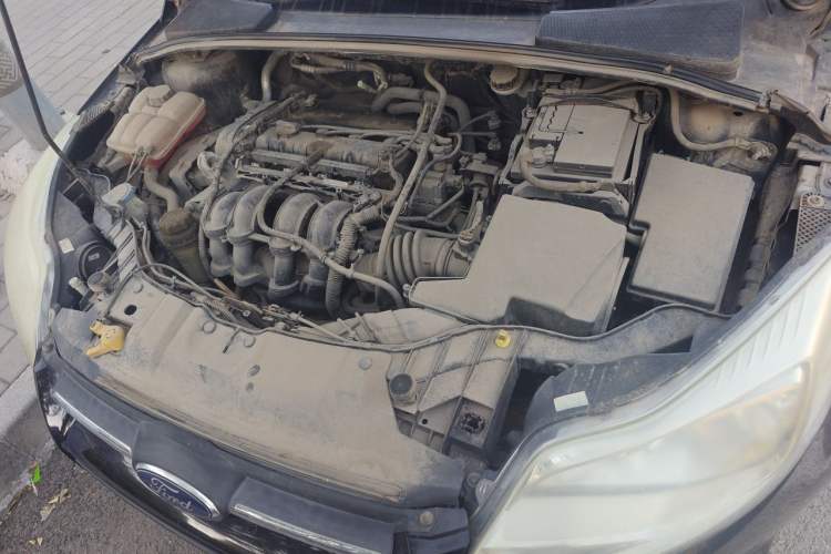Used Ford Focus 2012 Sedan 1.6L Automatic Comfort Model Engine Bay Left