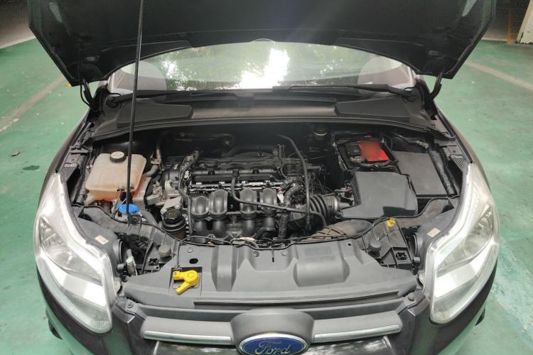 Used Ford Focus 2012 Hatchback 1.6L Automatic Comfort Model Engine Bay