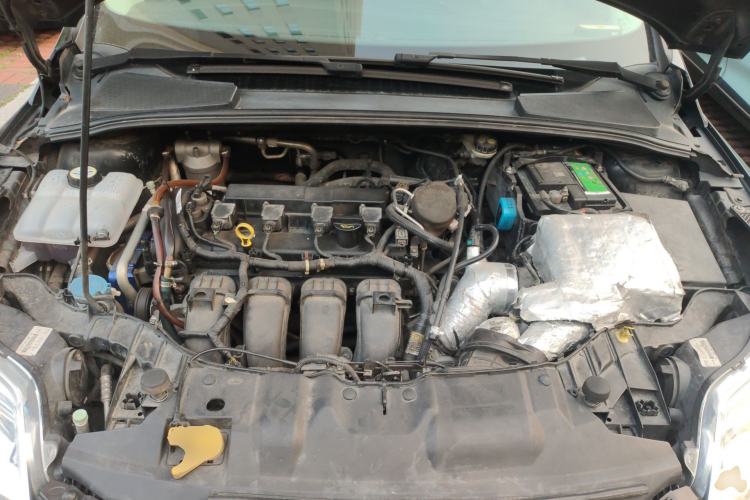 Used Ford Focus 2012 Hatchback 2.0L Manual Luxury Sport Model Engine Bay