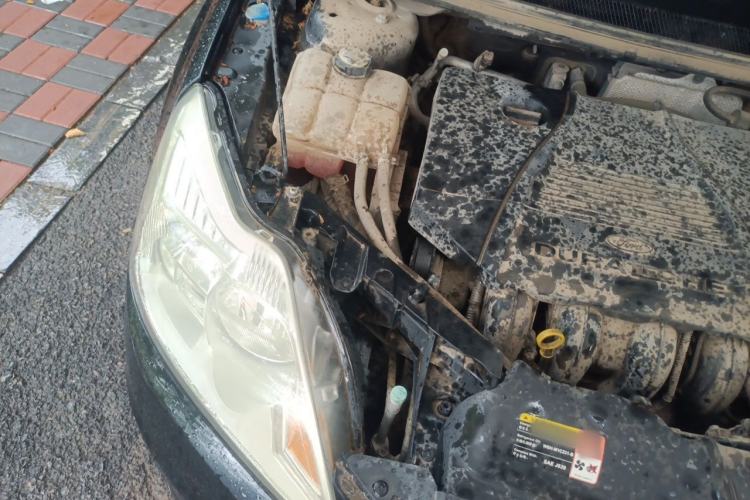 Used Ford Focus 2012 Sedan Classic 1.8L Automatic Base Model Engine Bay Right