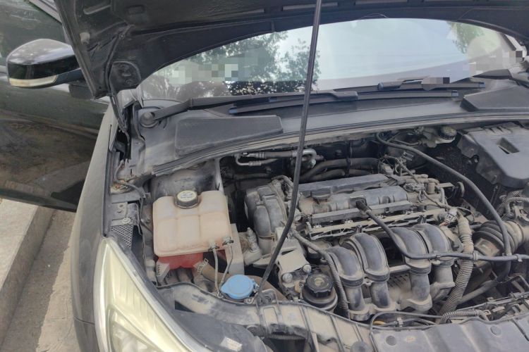 Used Ford Focus 2012 Sedan 1.6L Automatic Comfort Model Engine Bay Right