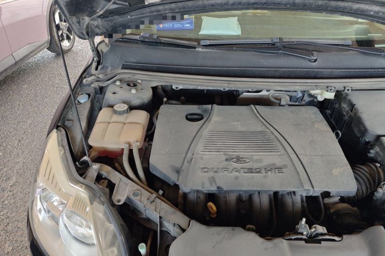 Used Ford Focus 2012 Sedan Classic 1.8L Automatic Fashion Edition Engine Bay Right