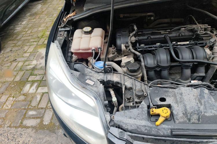 Used Ford Focus 2012 Sedan 1.6L Automatic Comfort Model Engine Bay Right