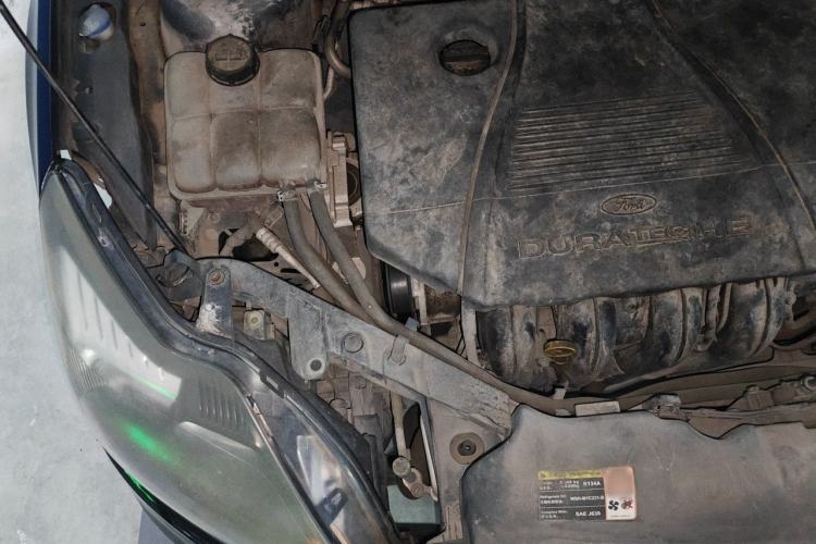 Used Ford Focus 2012 Hatchback Classic 1.8L Automatic Fashion Edition Engine Bay Right