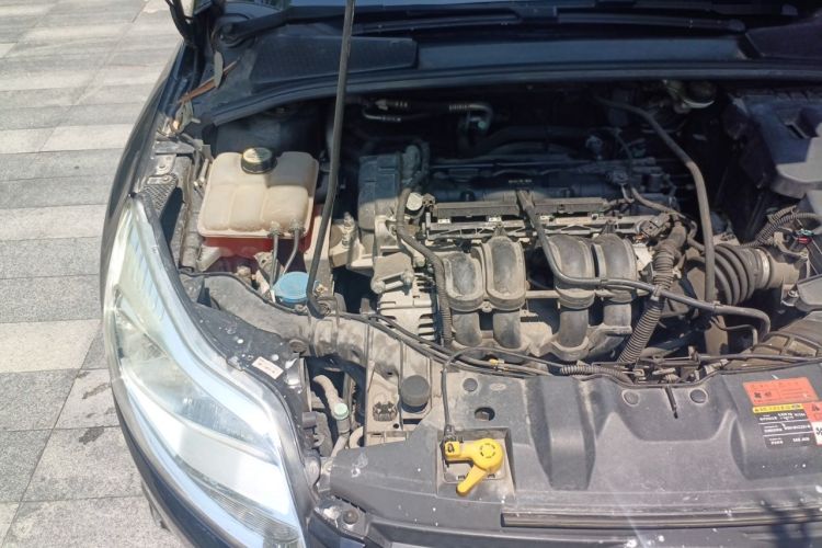Used Ford Focus 2012 Hatchback 1.6L Manual Fashion Edition Engine Bay Right