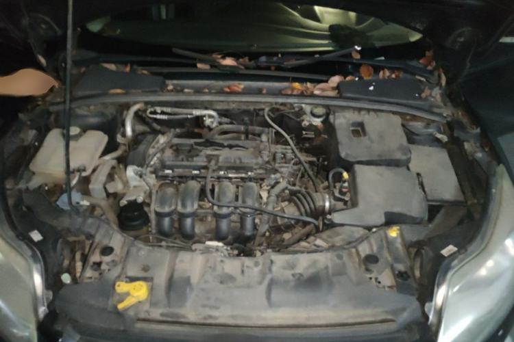 Used Ford Focus 2012 Sedan 1.6L Automatic Fashion Edition Engine Bay