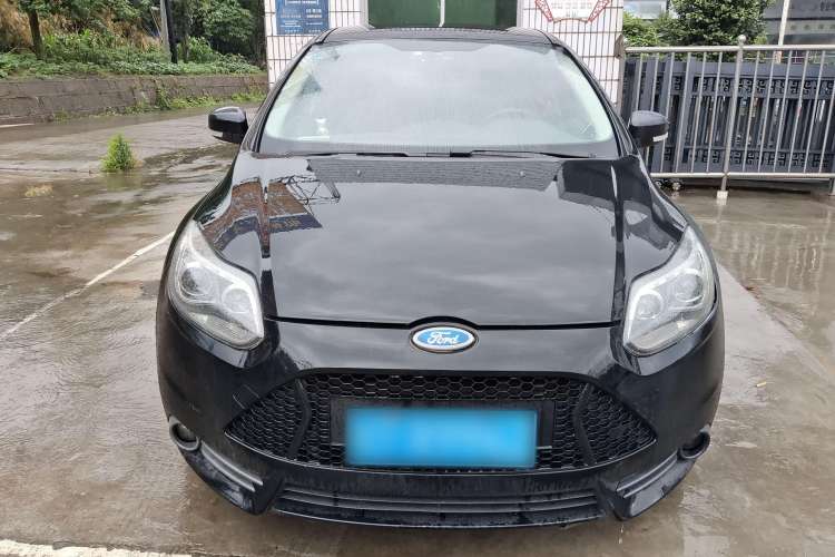 Used Ford Focus 2012 Sedan 1.6L Manual Comfort Model Exterior 1