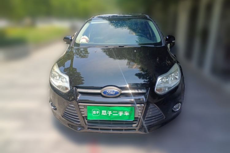 Used Ford Focus 2012 Hatchback 1.6L Manual Fashion Edition Front