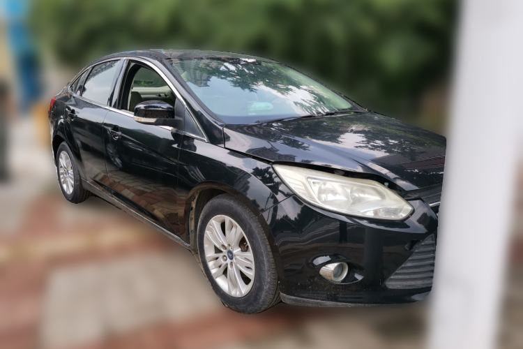 Used Ford Focus 2012 Sedan 1.6L Automatic Comfort Model Front Right 45 Deg