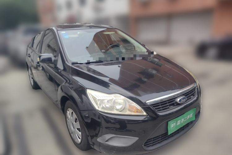 Used Ford Focus 2012 Sedan Classic 1.8L Automatic Base Model Front Right 45 Deg