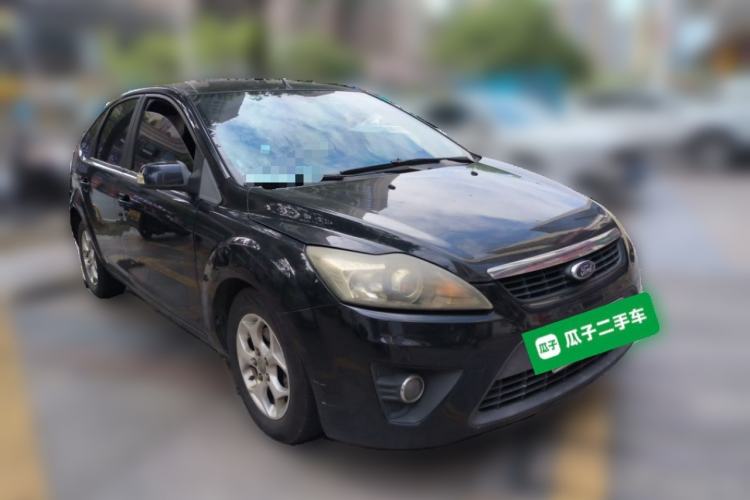 Used Ford Focus 2012 Hatchback Classic 1.8L Manual Base Model Front Right 45 Deg