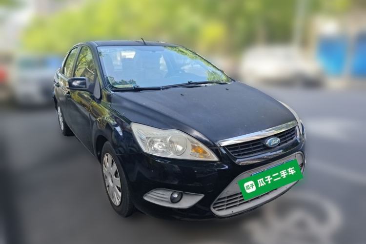Used Ford Focus 2012 Sedan Classic 1.8L Automatic Base Model Front Right 45 Deg