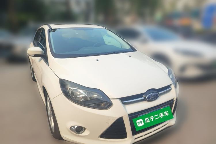 Used Ford Focus 2012 Hatchback 2.0L Automatic Luxury Sport Model Front Right 45 Deg