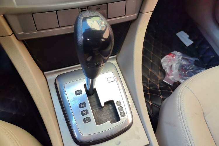 Used Ford Focus 2012 Hatchback Classic 1.8L Automatic Fashion Edition Gear Lever