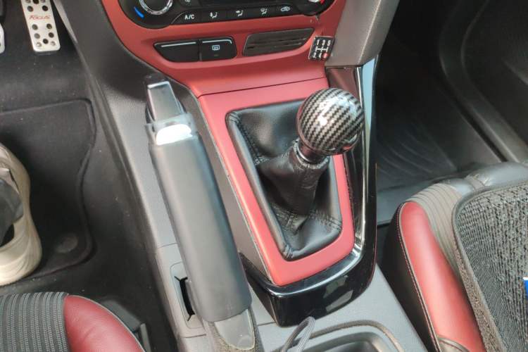 Used Ford Focus 2012 Hatchback 2.0L Manual Luxury Sport Model Gear Lever