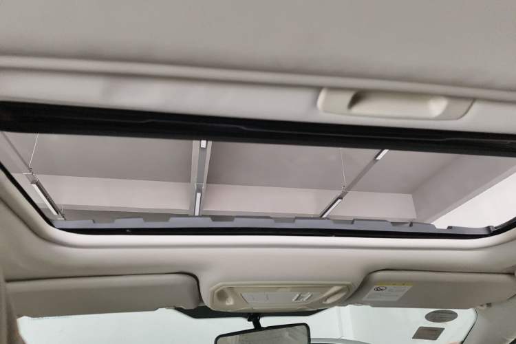 Used Ford Focus 2012 Sedan 1.6L Automatic Fashion Edition Headliner
