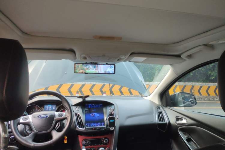 Used Ford Focus 2012 Hatchback 2.0L Manual Luxury Sport Model Headliner