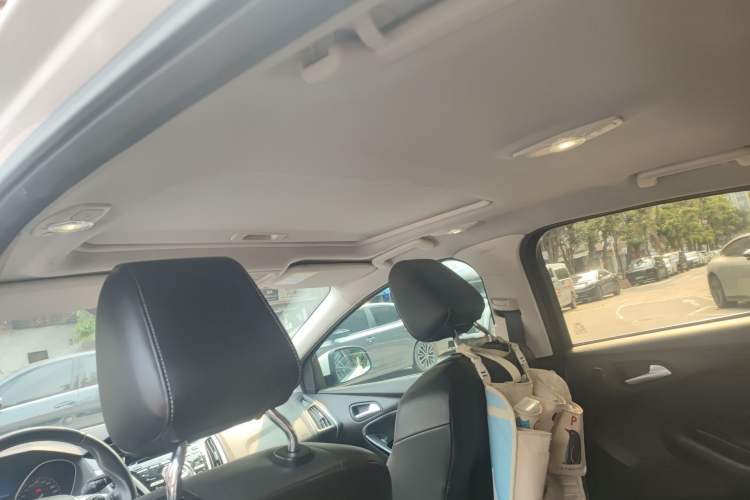 Used Ford Focus 2012 Hatchback 2.0L Automatic Luxury Sport Model Headliner