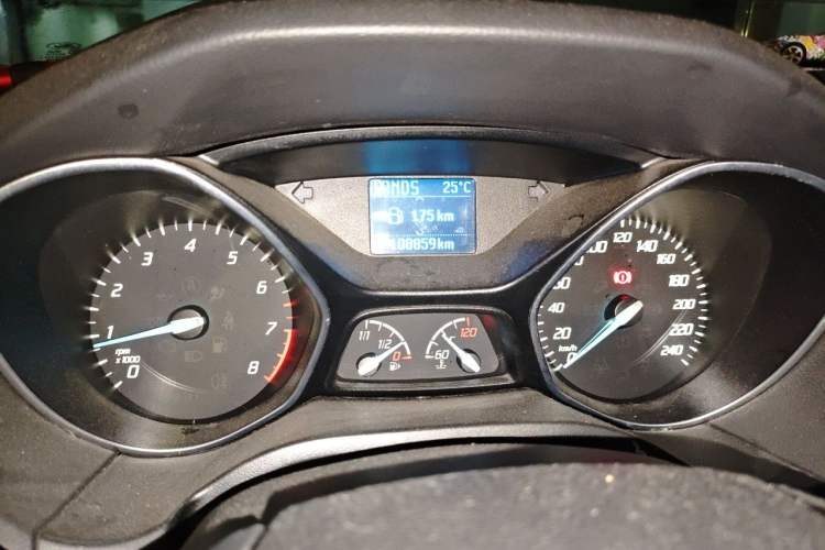 Used Ford Focus 2012 Sedan 1.6L Automatic Fashion Edition Instrument Cluster