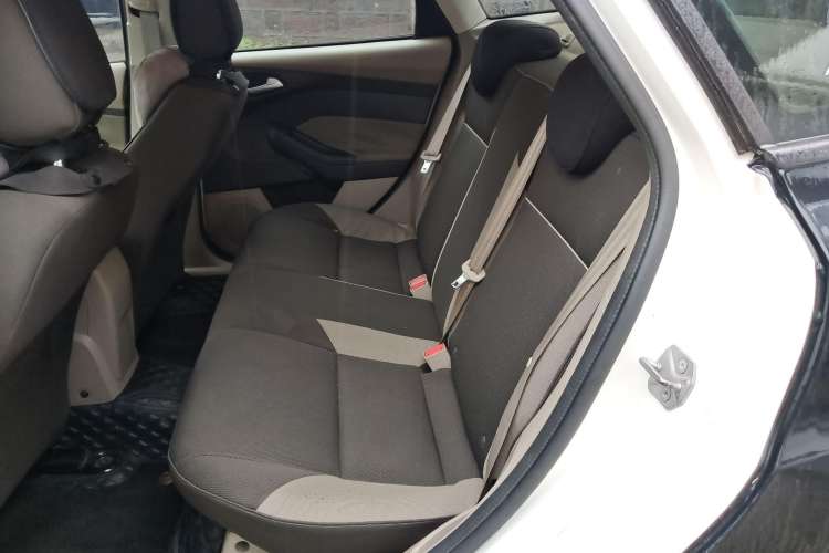 Used Ford Focus 2012 Sedan 1.6L Manual Comfort Model Interior 1