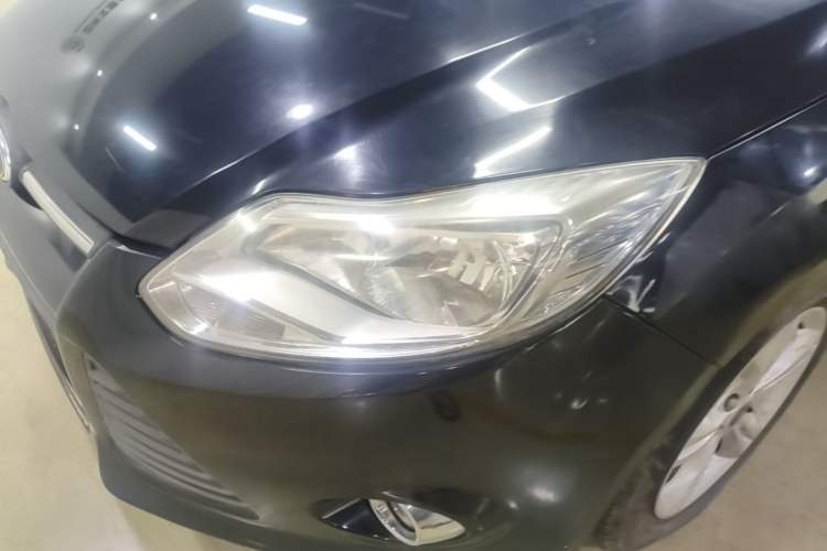 Used Ford Focus 2012 Sedan 1.6L Automatic Fashion Edition Left Front Headlight