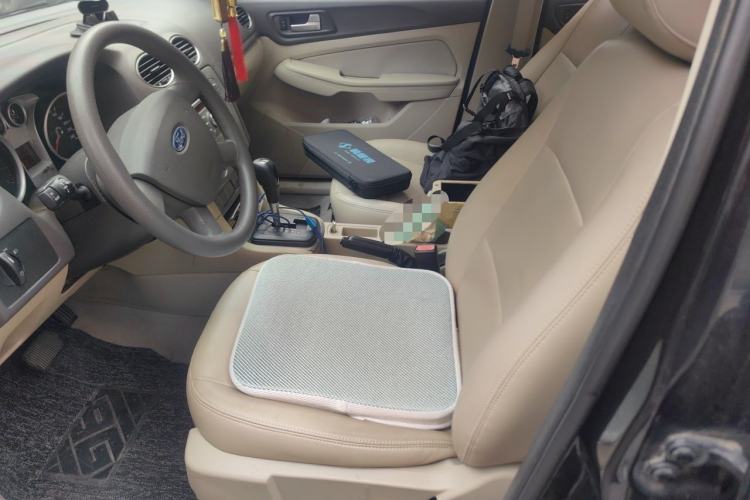 Used Ford Focus 2012 Sedan Classic 1.8L Automatic Base Model Left Front Seat