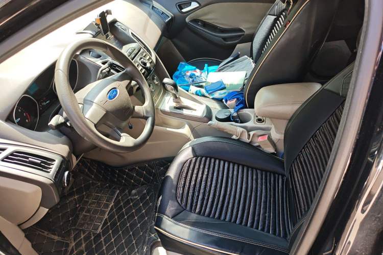 Used Ford Focus 2012 Sedan 1.6L Automatic Comfort Model Left Front Seat