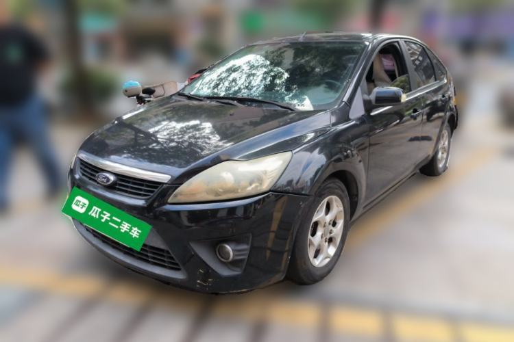 Ojetý Ford Focus 2012 Hatchback Classic 1.8L Manual Base Model Guazi used car, China used car export, Used car for sale, Used cars, Cheapest cars for sale