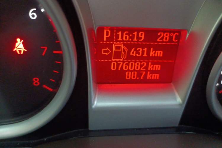Used Ford Focus 2012 Sedan Classic 1.8L Automatic Base Model Odometer Close Up
