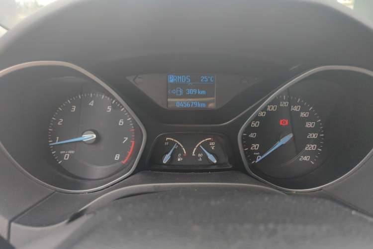 Used Ford Focus 2012 Sedan 1.6L Automatic Comfort Model Odometer Close Up
