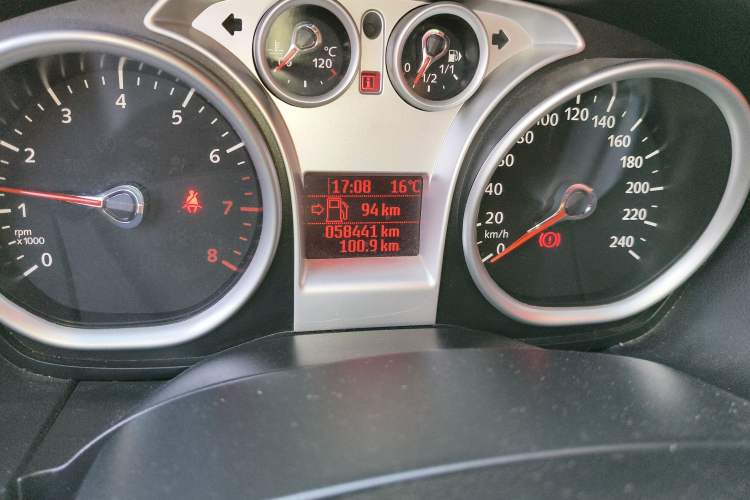 Used Ford Focus 2012 Hatchback Classic 1.8L Automatic Base Model Odometer Close Up