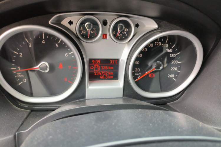 Used Ford Focus 2012 Hatchback Classic 1.8L Manual Base Model Odometer Close Up