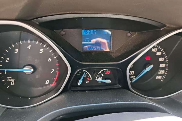 Used Ford Focus 2012 Sedan 1.6L Automatic Comfort Model Odometer Close Up