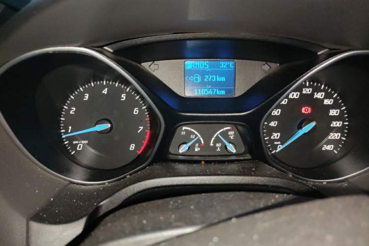 Used Ford Focus 2012 Sedan 1.6L Automatic Fashion Edition Odometer Close Up