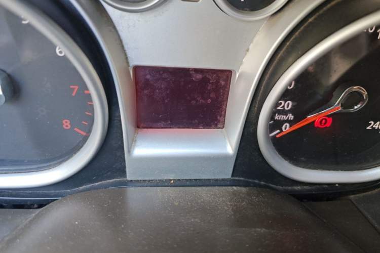 Used Ford Focus 2012 Sedan Classic 1.8L Automatic Base Model Odometer Close Up