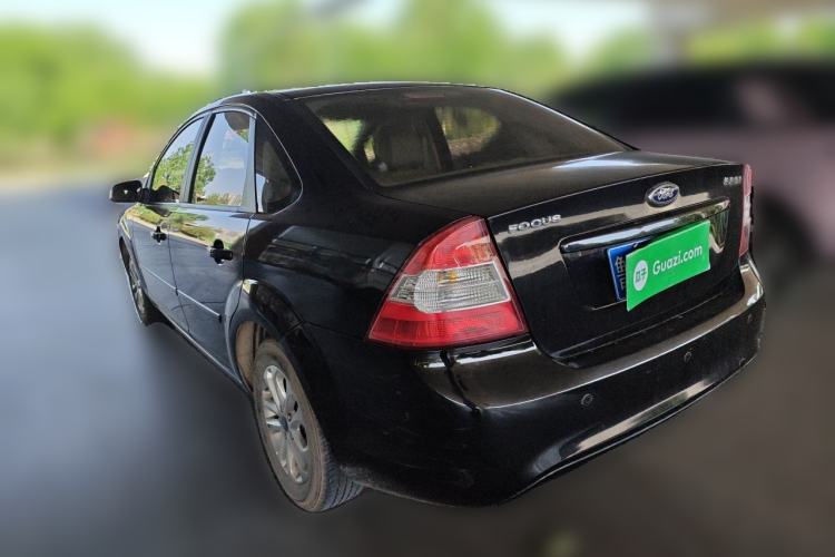 Used Ford Focus 2012 Sedan Classic 1.8L Automatic Fashion Edition Rear Left 45 Deg
