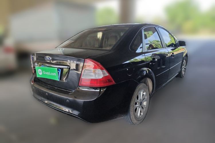 Used Ford Focus 2012 Sedan Classic 1.8L Automatic Fashion Edition Rear Right 45 Deg