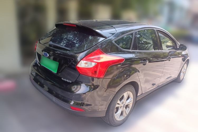 Used Ford Focus 2012 Hatchback 1.6L Manual Fashion Edition Rear Right 45 Deg