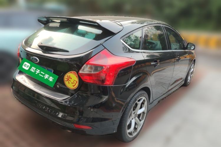 Used Ford Focus 2012 Hatchback 2.0L Manual Luxury Sport Model Rear Right 45 Deg