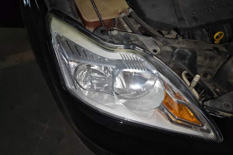 Used Ford Focus 2012 Sedan Classic 1.8L Automatic Base Model Right Front Headlight