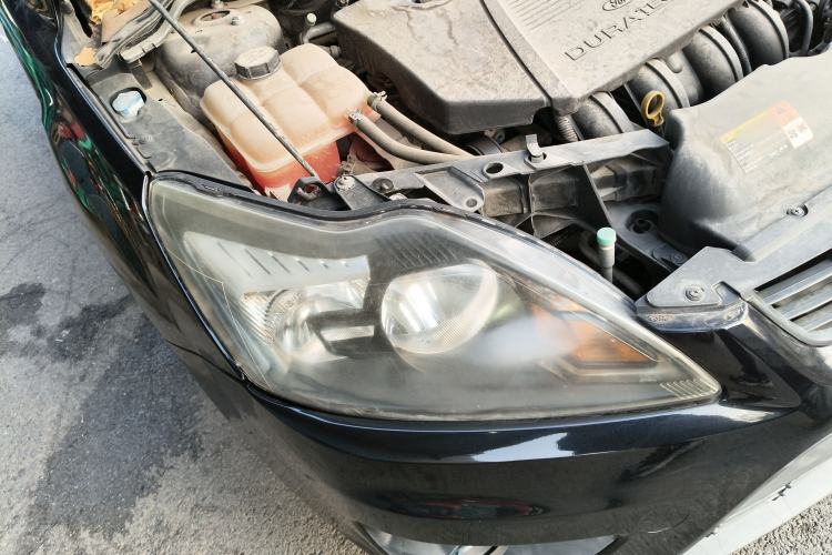 Used Ford Focus 2012 Hatchback Classic 1.8L Automatic Base Model Right Front Headlight