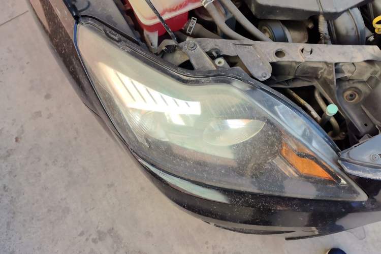 Used Ford Focus 2012 Hatchback Classic 1.8L Automatic Fashion Edition Right Front Headlight