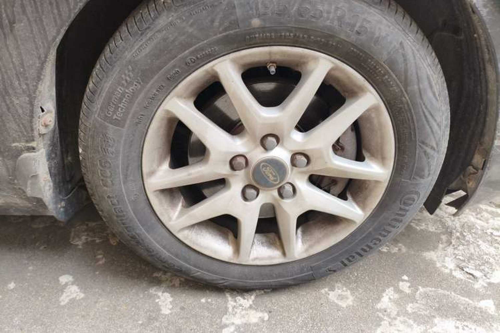 Used Ford Focus 2012 Sedan Classic 1.8L Manual Base Model Right Front Wheel Hub