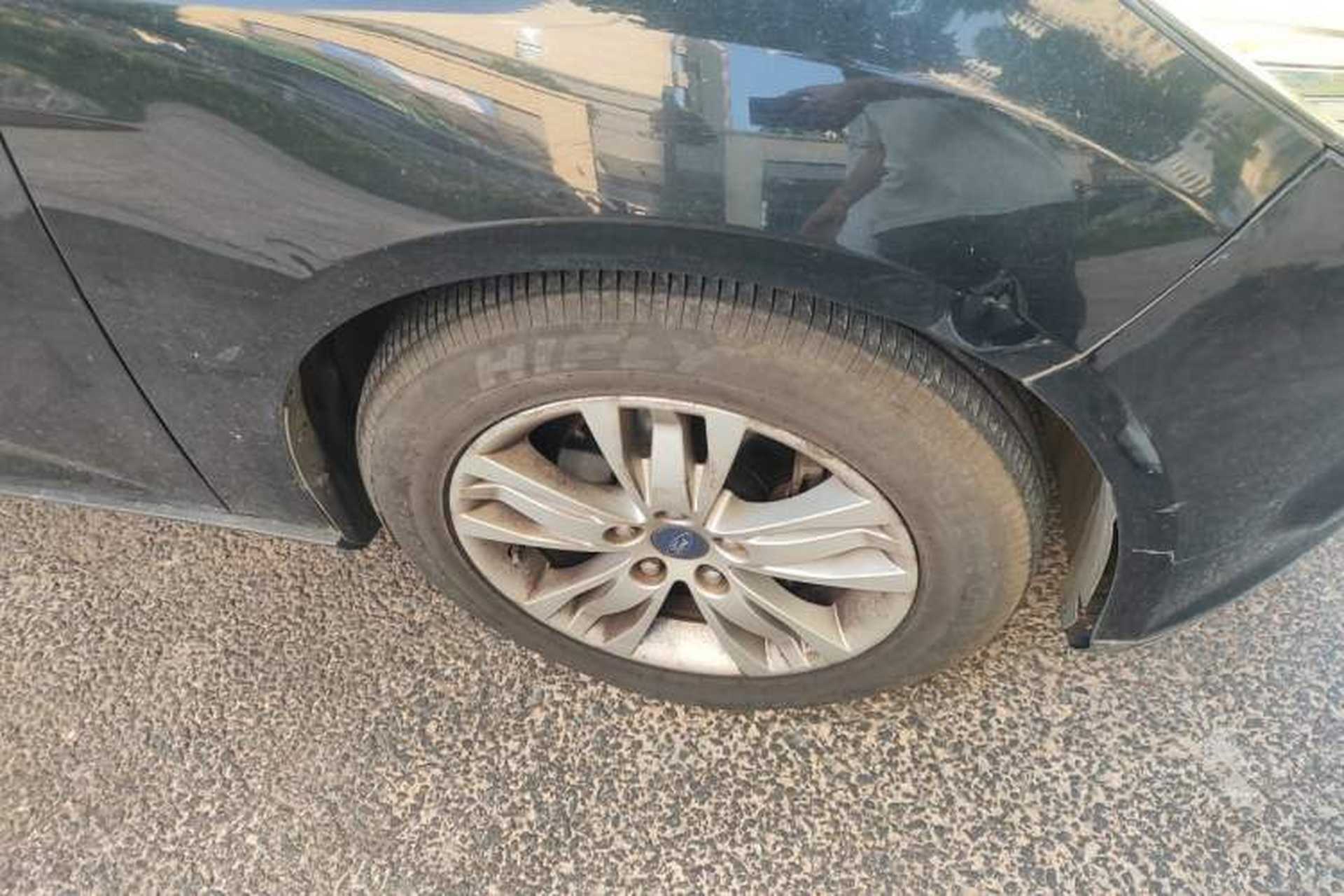 Used Ford Focus 2012 Sedan 1.6L Automatic Comfort Model Right Front Wheel Hub