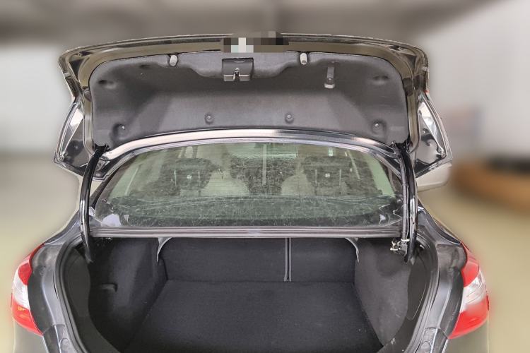 Used Ford Focus 2012 Sedan 1.6L Automatic Fashion Edition Trunk