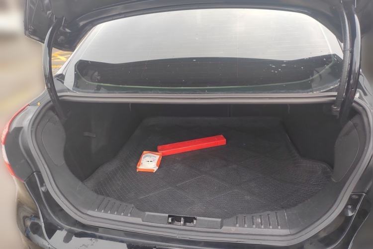 Used Ford Focus 2012 Sedan 1.6L Automatic Fashion Edition Trunk
